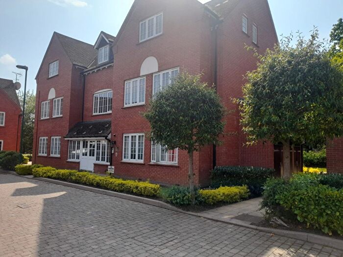 2 Bedroom Flat To Rent In Foxley Drive, Catherine-De-Barnes, Solihull, B91
