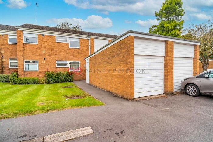 2 Bedroom Flat To Rent In Chiswick Court, Pinner, Middlesex, HA5