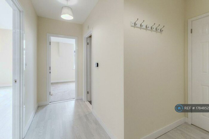 1 Bedroom Flat To Rent In Cannon Street, Wellingborough, NN8