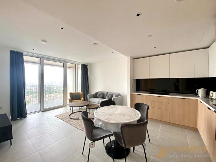 2 Bedroom Apartment To Rent In Bouchon Point, The Silk District, E1