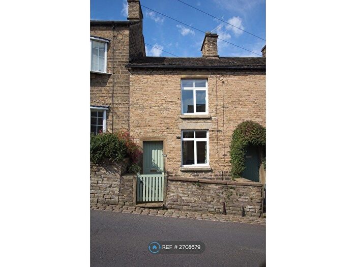 2 Bedroom Terraced House To Rent In High Street, Macclesfield, SK10