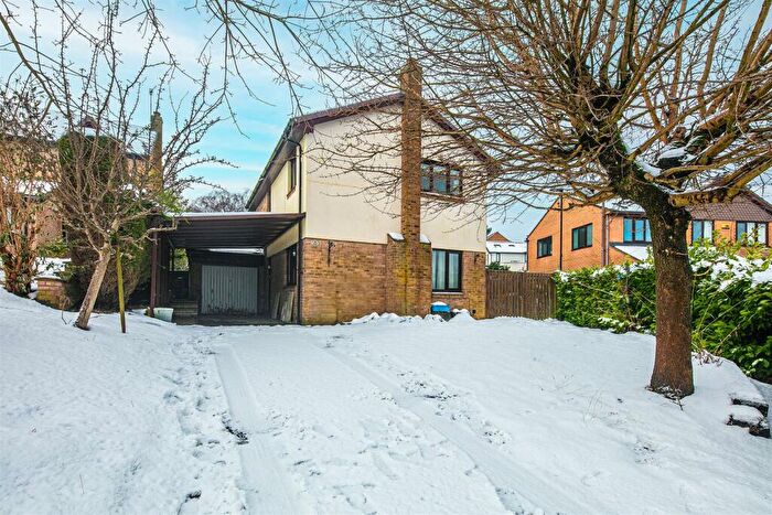 4 Bedroom Detached House For Sale In Moorcroft Road, Fulwood, S10