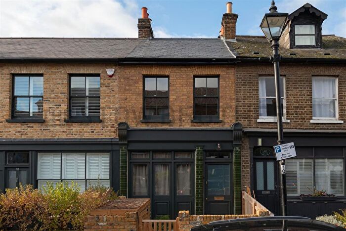 2 Bedroom Flat To Rent In Beulah Road, London, E17