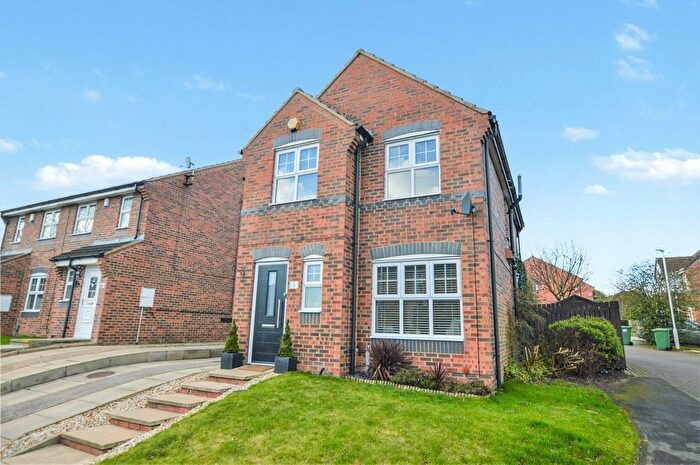 3 Bedroom Detached House For Sale In Badminton View, Leeds, West Yorkshire, LS10