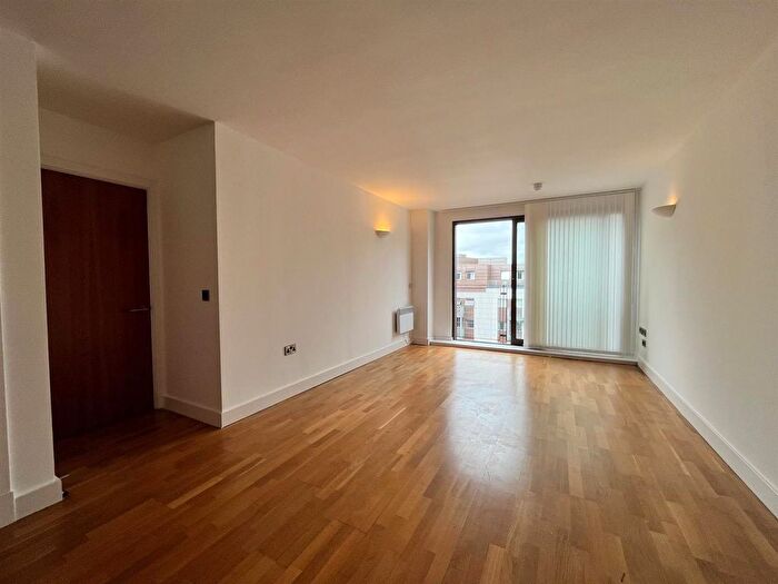 2 Bedroom Flat To Rent In Advent, Issac Way, Manchester, M4