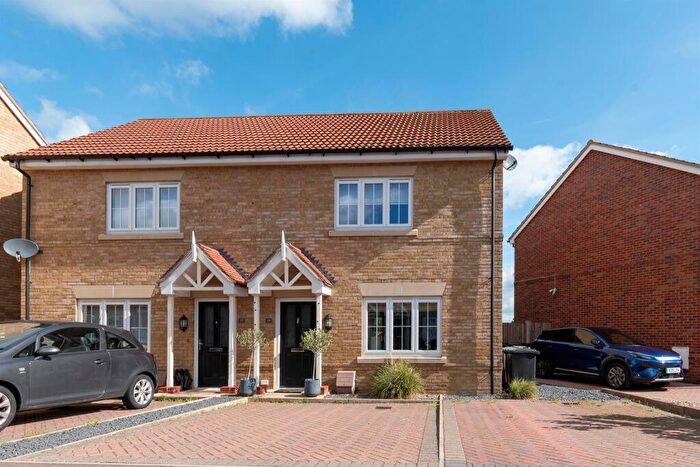 2 Bedroom Semi-Detached House For Sale In Kingcup Place, Dunmow, CM6