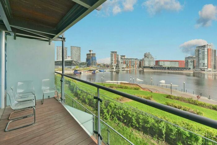 2 Bedroom Apartment To Rent In Western Beach, Royal Victoria Dock, E16