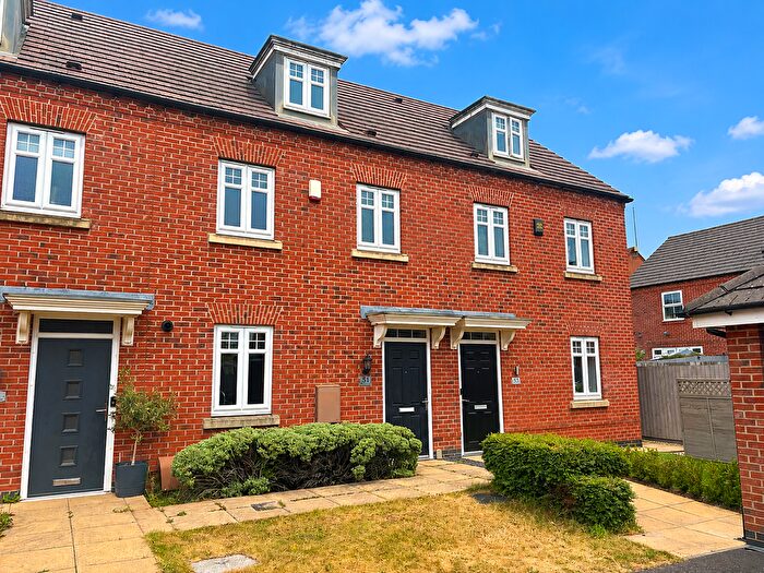 3 Bedroom Town House To Rent In Brandon Walk, Sutton-In-Ashfield, NG17