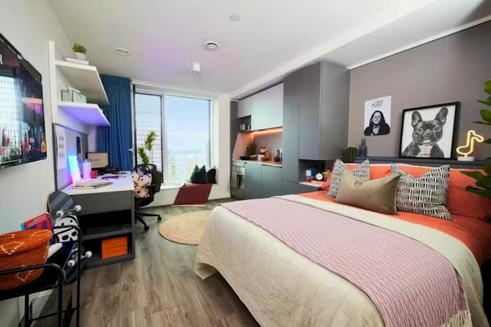 1 Bedroom Flat To Rent In Students - Vita Student Circle Square, Nobel Way, Manchester, M1