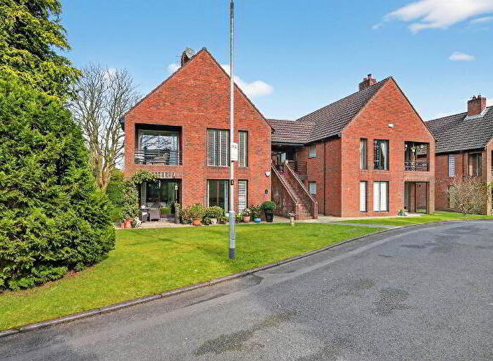 2 Bedroom Apartments For Sale In Kensington Court, Belfast, BT5