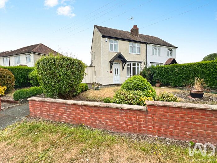 3 Bedroom Semi-Detached House For Sale In Albert Street, Cannock, WS11