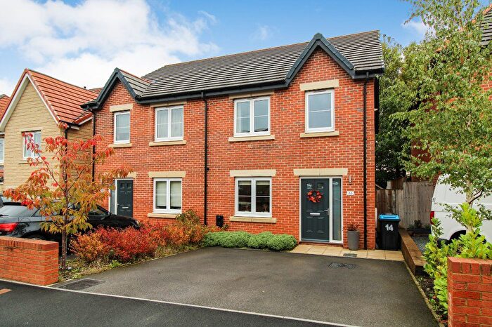 3 Bedroom Semi-Detached House For Sale In Garten Close, Knaresborough, North Yorkshire, HG5