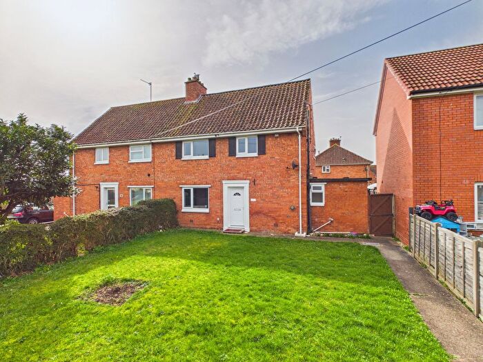 3 Bedroom Semi Detached House For Sale In Beechwood, Bridgwater, TA6