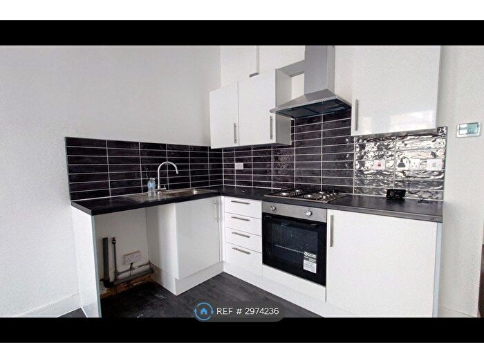 1 Bedroom Flat To Rent In Wellwood Road, Ilford, IG3