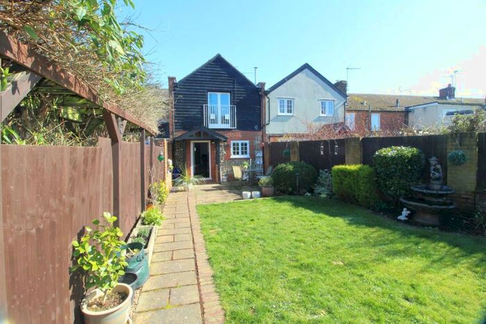 2 Bedroom Terraced House For Sale In The Heath, Breachwood Green, Hitchin, SG4