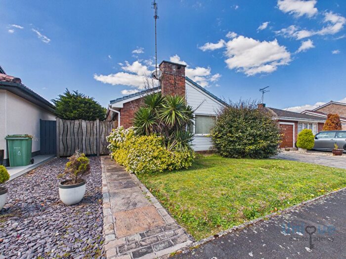 2 Bedroom Bungalow For Sale In Hall Park Drive, Lytham St. Annes, FY8