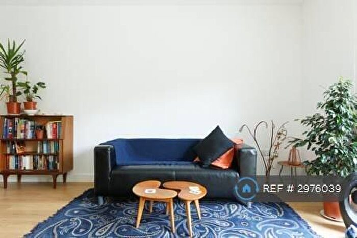 2 Bedroom Flat To Rent In Bow, London, E3