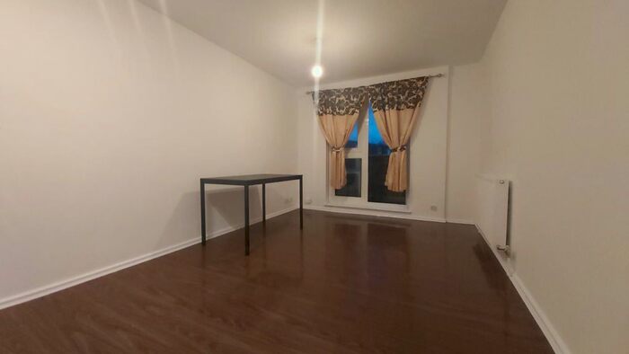 1 Bedroom Flat To Rent In Knight's House, South Lambeth Road, London, SW8