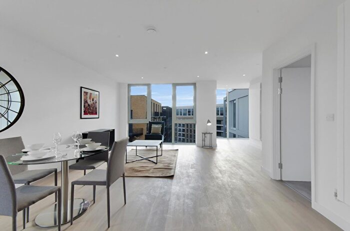 1 Bedroom Flat For Sale In Flagship House, Royal Wharf, E16