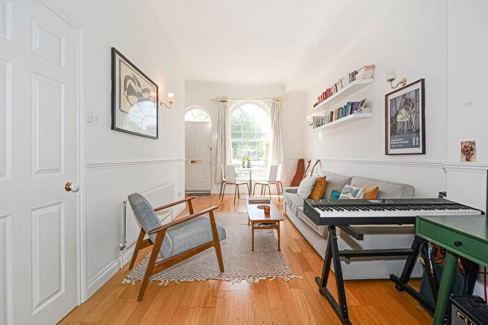 1 Bedroom Apartment To Rent In William Square, London, SE16