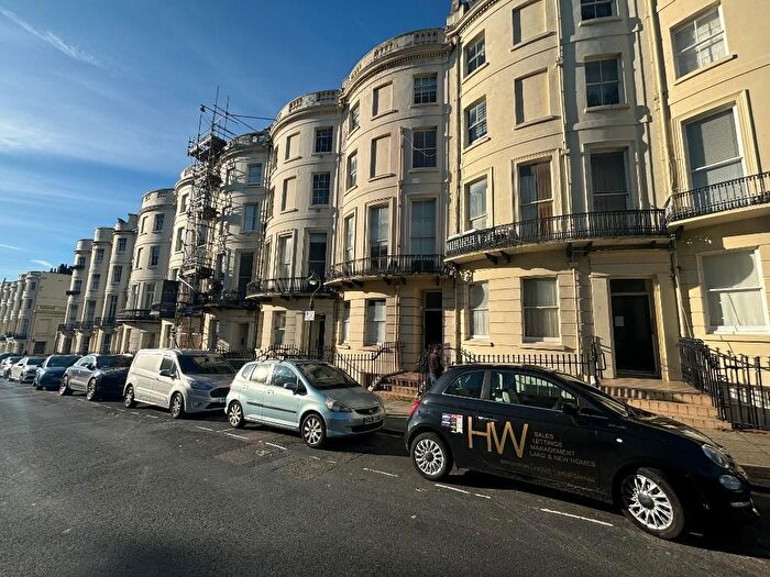 Studio To Rent In Brunswick Place, Hove, BN3