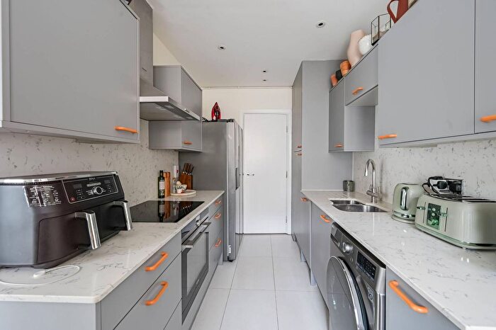 2 Bedroom Flat For Sale In Bow Quarter, Bow, London, E3