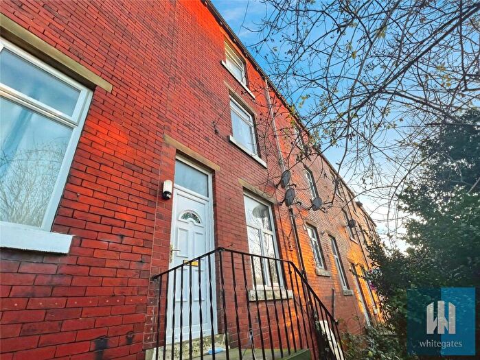 1 Bedroom Terraced House For Sale In Grimescar Avenue, Birkby, Huddersfield, HD2