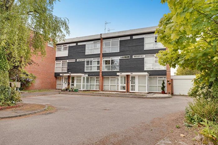 2 Bedroom Maisonette For Sale In Willowmead, Sawbridgeworth, CM21