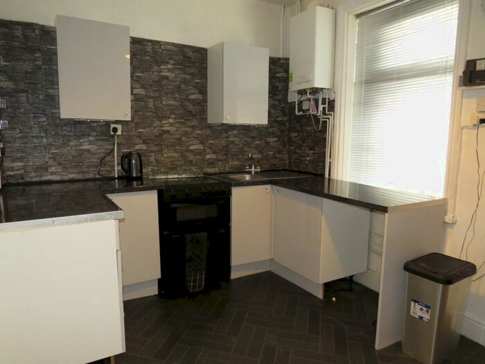 3 Bedroom Property To Rent In Wolseley Terrace, Halifax, HX1