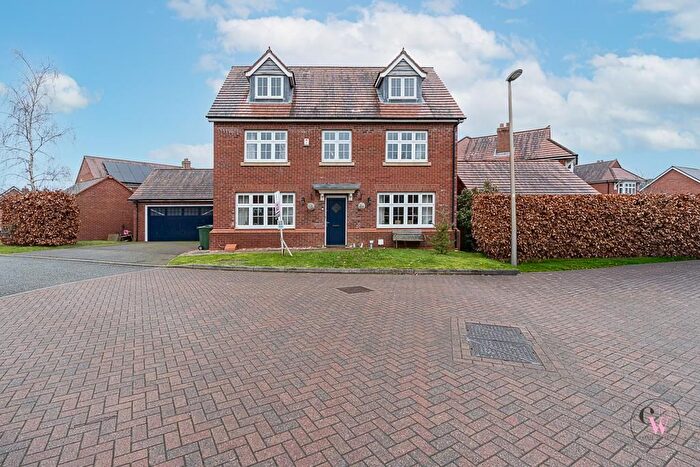6 Bedroom Detached House For Sale In Douglas Close, Hartford, Northwich, CW8