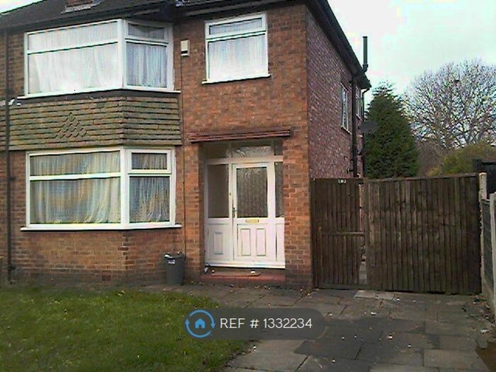 3 Bedroom Semi-Detached House To Rent In Dickenson Road, Manchester, M14