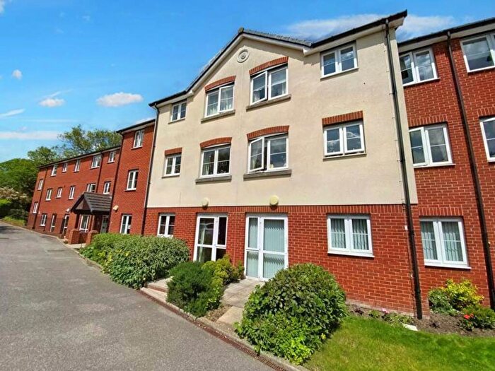 1 Bedroom Apartment For Sale In Southend Road, Southwood Court Southend Road, CM11