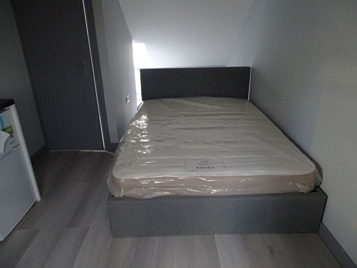 1 Bedroom Terraced House To Rent In Florence Road, Southall, UB2