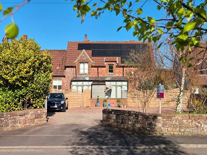 4 Bedroom Semi Detached House For Sale In Williton, Taunton, TA4