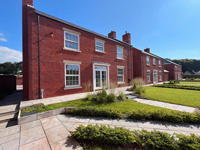 4 Bedroom Detached House For Sale In Wynnstay Hall Estate, Wrexham, LL14