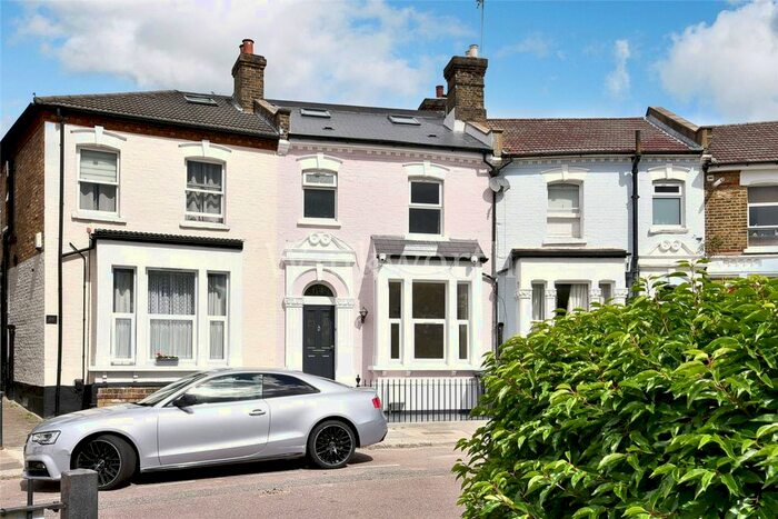 6 Bedroom Terraced House To Rent In St Albans Crescent, London, N22