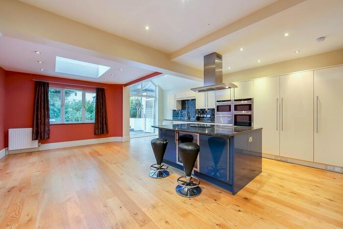 4 Bedroom Terraced House To Rent In Priory Gardens, Highgate, London, N6