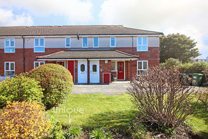 2 Bedroom Apartment For Sale In Elsinore Close, Lancashire, FY7