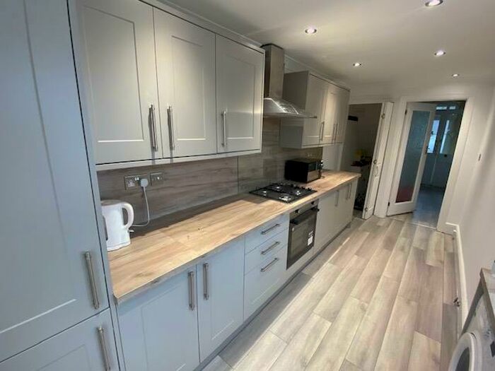 3 Bedroom House To Rent In Allensbank Road, Cardiff, CF14