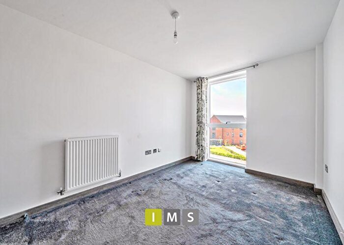 3 Bedroom Flat To Rent In Station House, West Castle Street, Bicester, OX25
