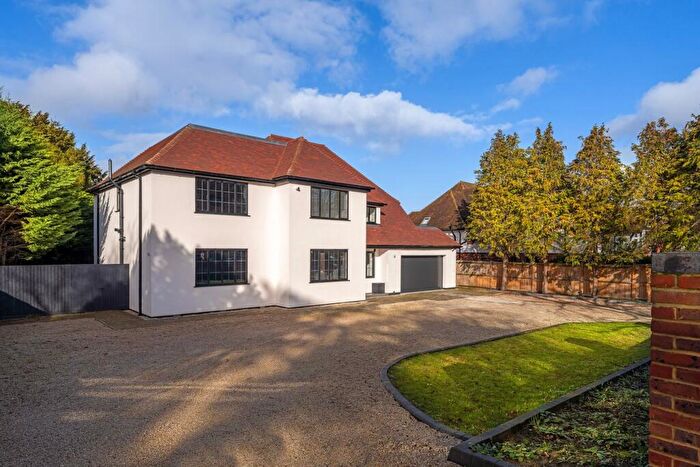 5 Bedroom Detached House For Sale In Durham Avenue, Bromley, BR2