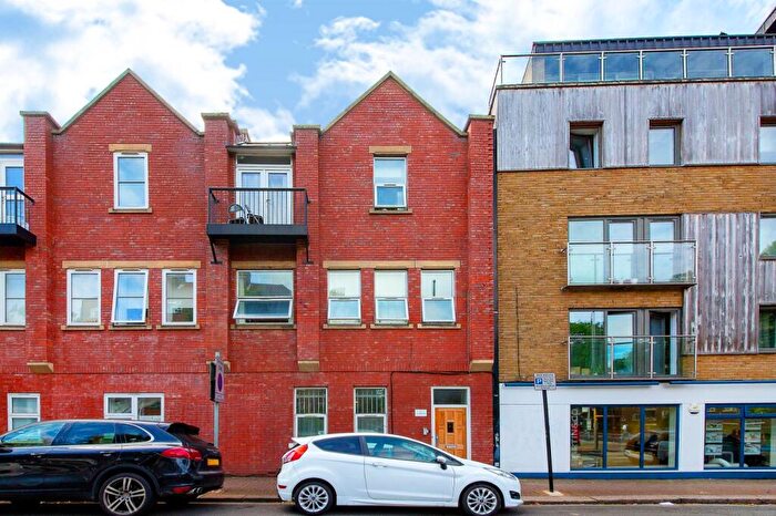 2 Bedroom Flat To Rent In Yukon Road, Clapham, SW12