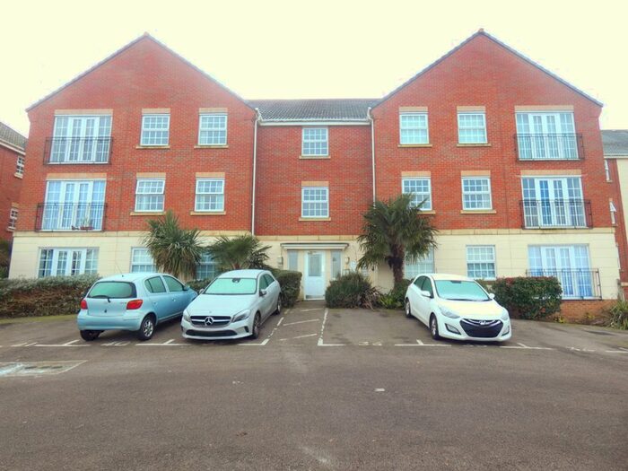 2 Bedroom Flat To Rent In Birkby Close, Hamilton, Leicester, LE5