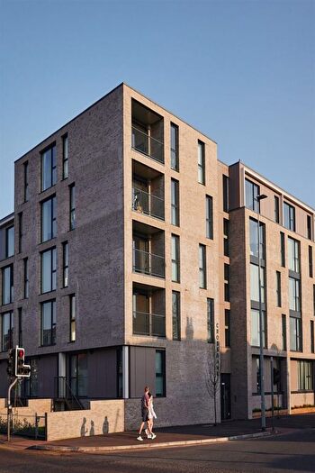 2 Bedroom Flat To Rent In Lower Broughton Road, M7