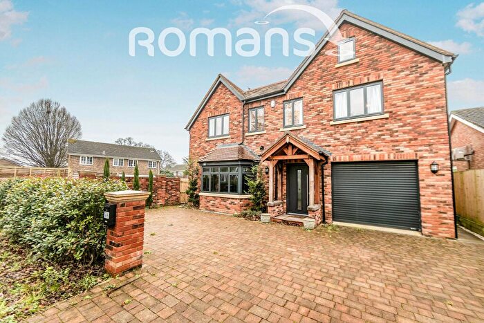 5 Bedroom Detached House To Rent In Woods Road, Caversham, RG4