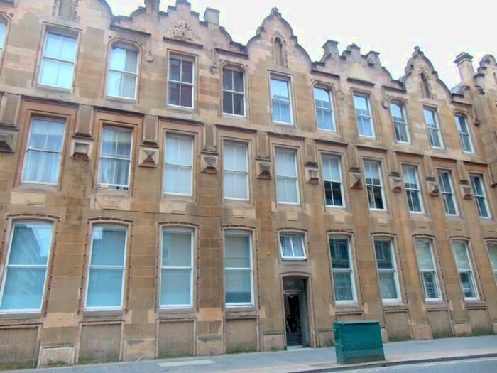 2 Bedroom Flat To Rent In Flat /, Ingram Street, G1