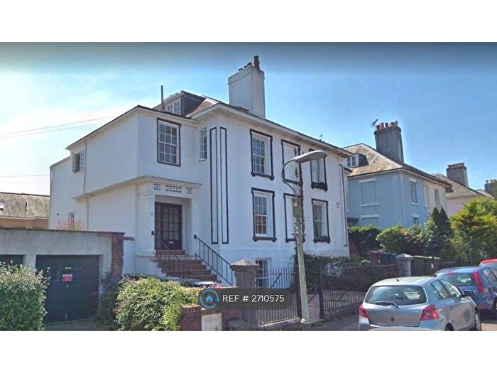 2 Bedroom Flat To Rent In Friars Walk, Exeter, EX2