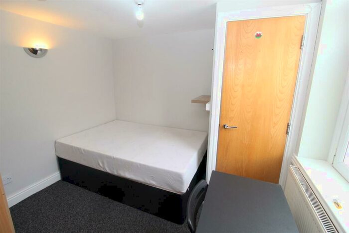 6 Bedroom House To Rent In Merthyr Street, Cathays, Cardiff, CF24