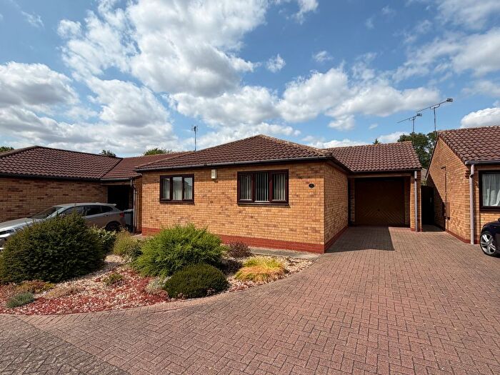 2 Bedroom Detached Bungalow For Sale In Linden Lea, Bedworth, CV12
