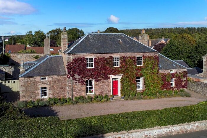 5 Bedroom Detached House For Sale In Colville House & Cottage, Ayton, TD14